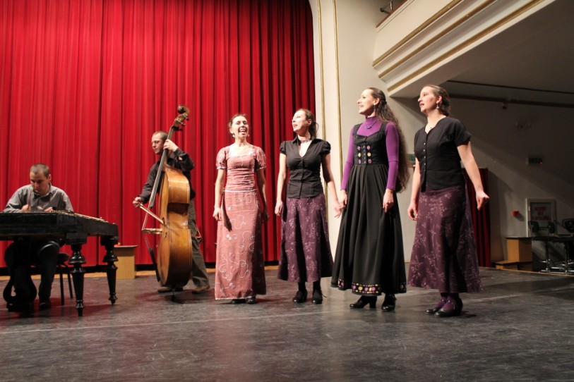 A Nagyvárad Táncegyüttes Zenekarának Ünnepi Koncertje